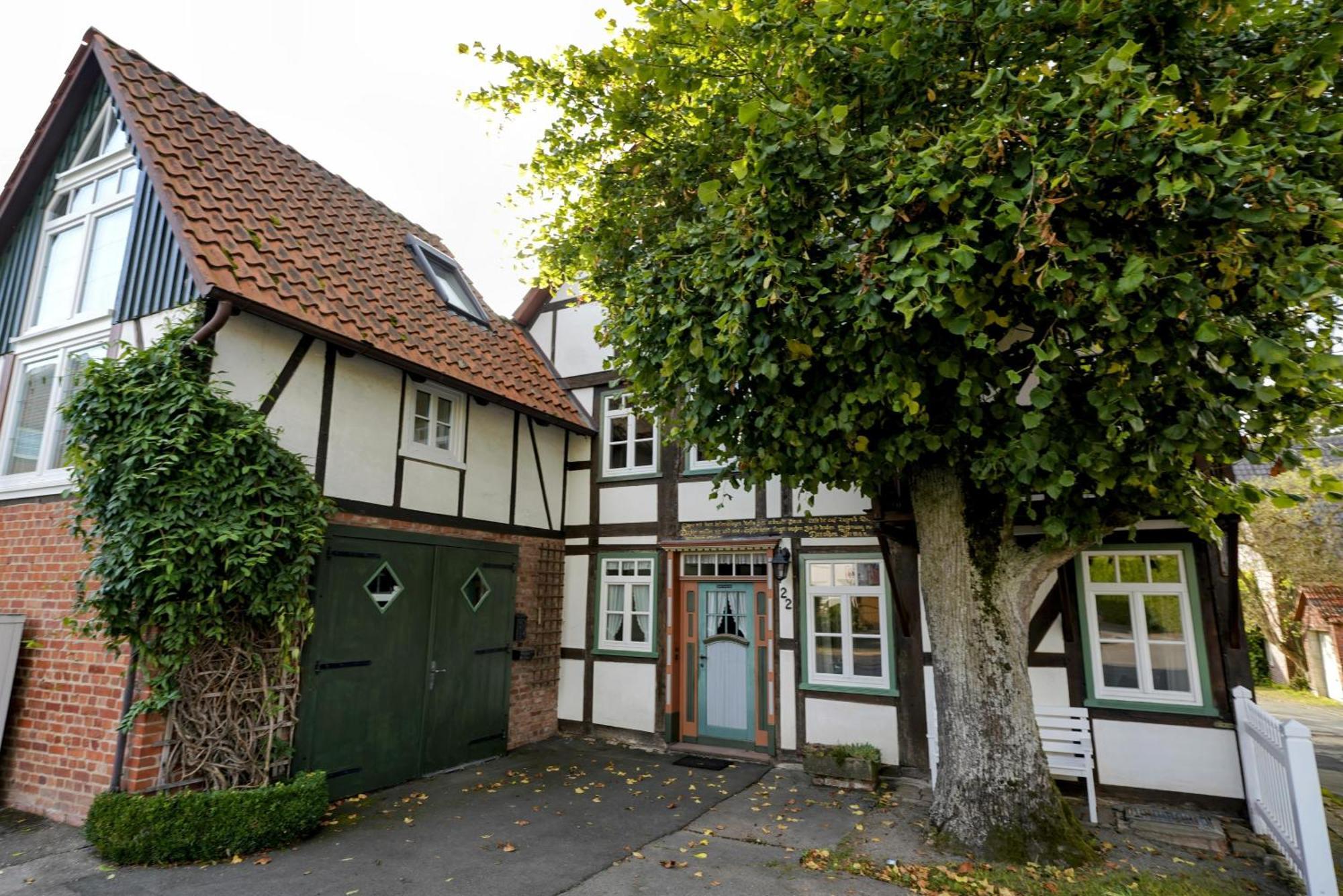 Ferienhaus Altes Wirtshaus Lügde Exterior foto