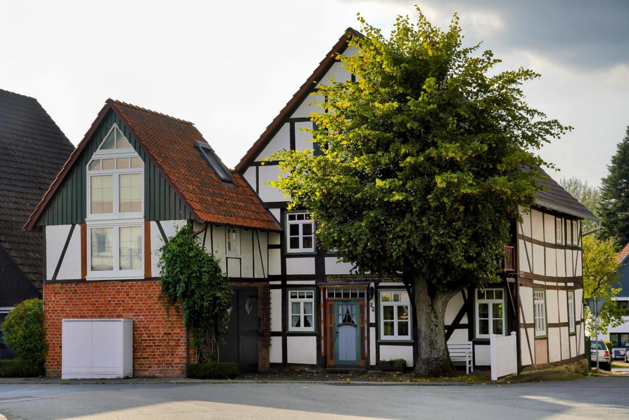 Ferienhaus Altes Wirtshaus Lügde Exterior foto